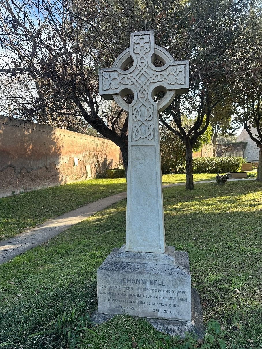 John Bell tomb, Rome (2024) by Virginia Ciavaroli.jpeg